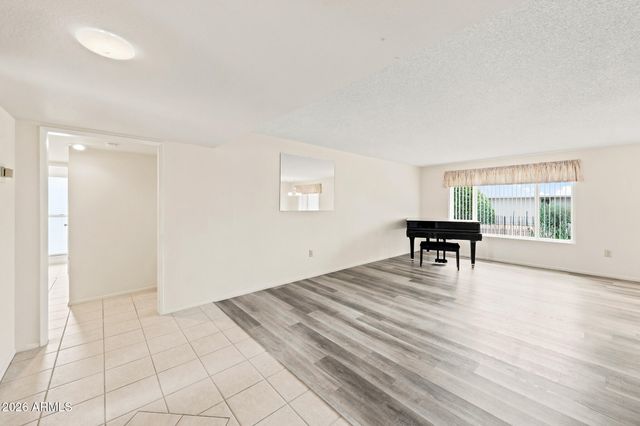15410 N RIDGEVIEW Road, Sun City, AZ 85351