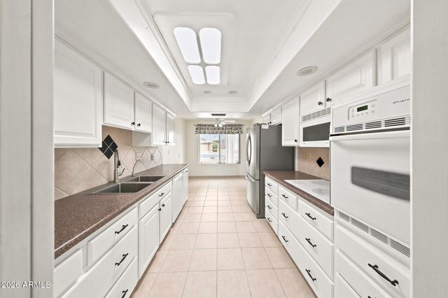 15410 N RIDGEVIEW Road, Sun City, AZ 85351