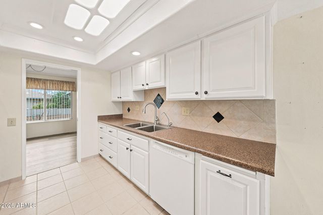 15410 N RIDGEVIEW Road, Sun City, AZ 85351