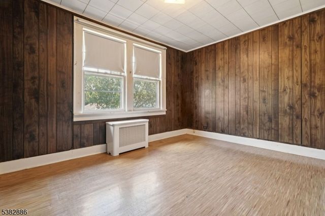 160 3Rd Ave, Hawthorne Boro, NJ 07506