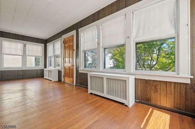 160 3Rd Ave, Hawthorne Boro, NJ 07506