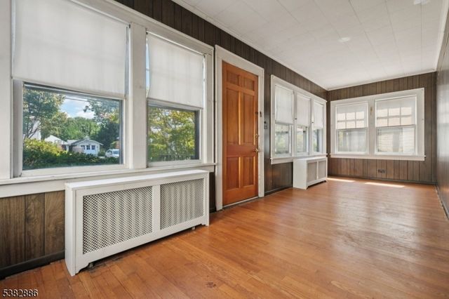 160 3Rd Ave, Hawthorne Boro, NJ 07506