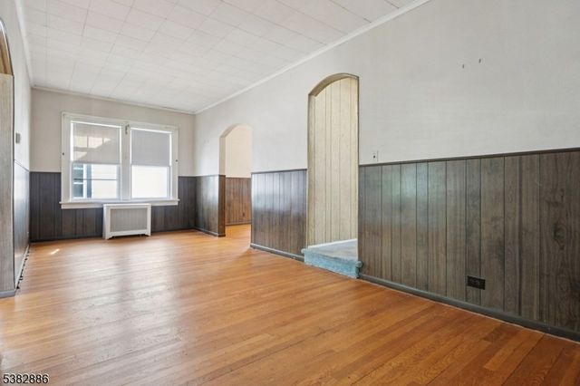 160 3Rd Ave, Hawthorne Boro, NJ 07506