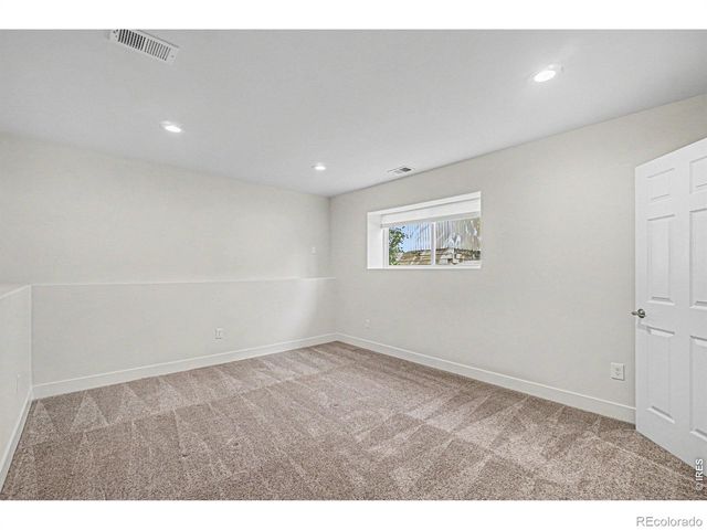 949 Reynolds Farm Lane, Longmont, CO 80503