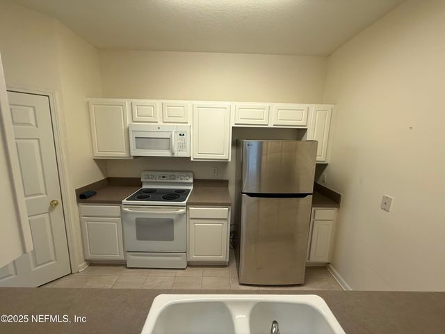 10550 BAYMEADOWS Road, 628, Jacksonville, FL 32256