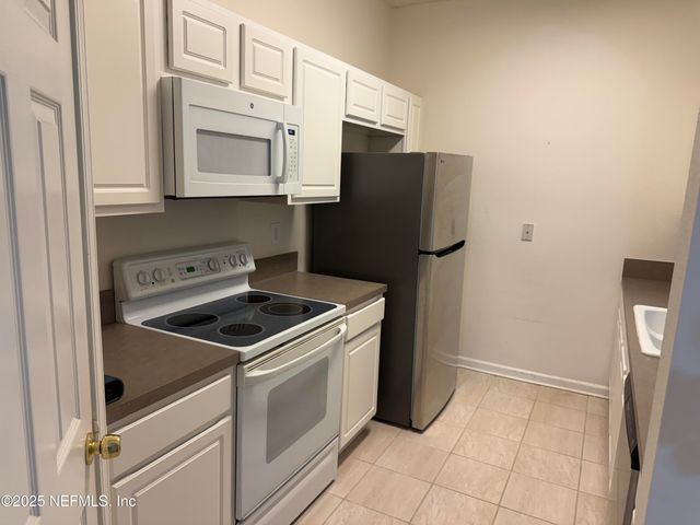 10550 BAYMEADOWS Road, 628, Jacksonville, FL 32256