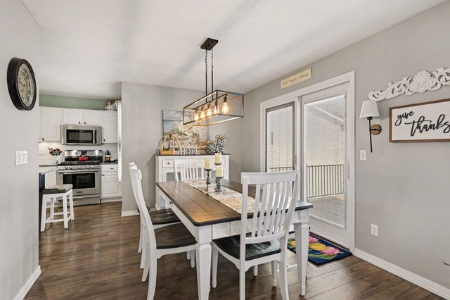 938 Mid Bluff Drive, Zeeland Twp, MI 49464