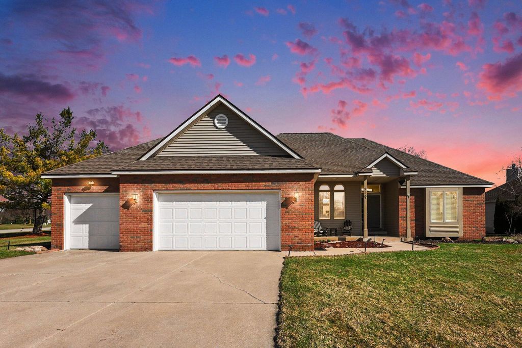 938 Mid Bluff Drive, Zeeland Twp, MI 49464