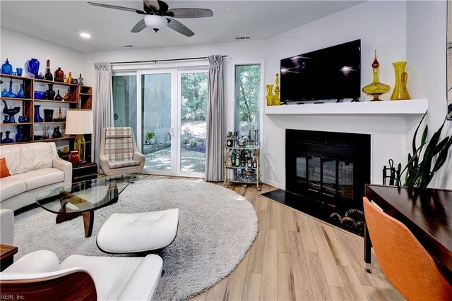 102 Harrops GLN, Williamsburg, VA 23185