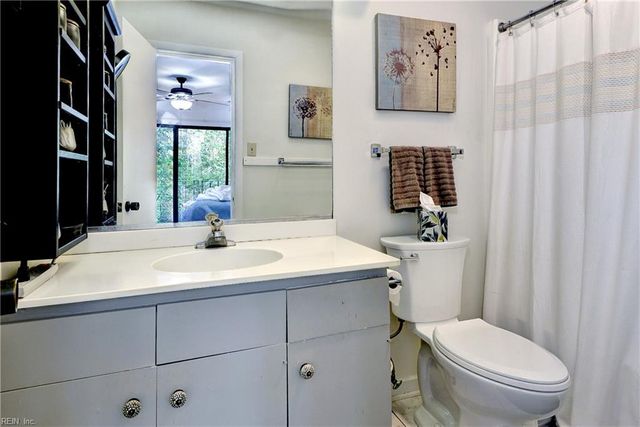 102 Harrops GLN, Williamsburg, VA 23185