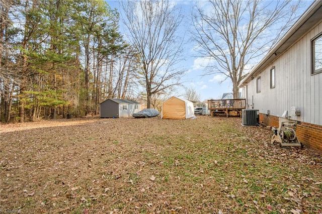 5607 Golden Needle Drive, Mcleansville, NC 27301