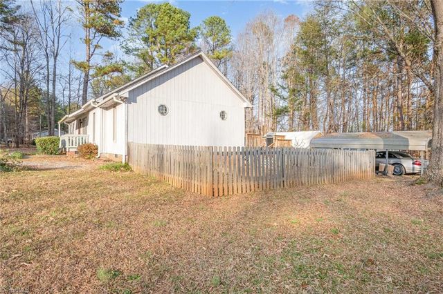 5607 Golden Needle Drive, Mcleansville, NC 27301