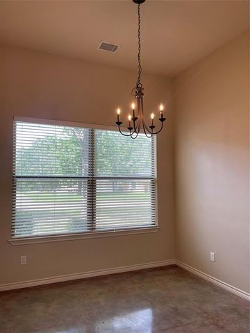 230 Hollywood, Conroe, TX 77303