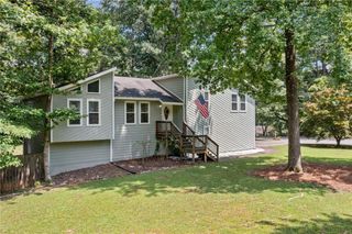 416 Creekside Lane, Woodstock, GA 30188