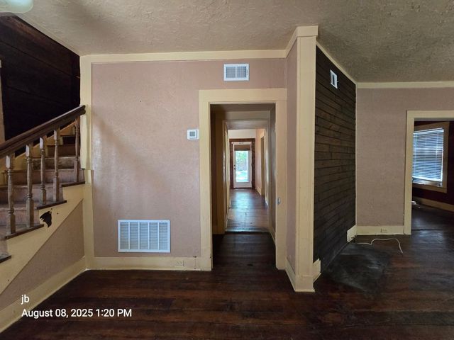 506 N Washington Street, Kaufman, TX 75142