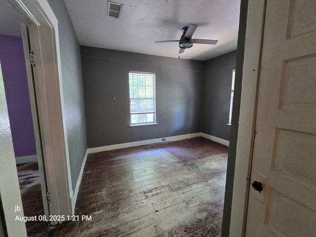 506 N Washington Street, Kaufman, TX 75142