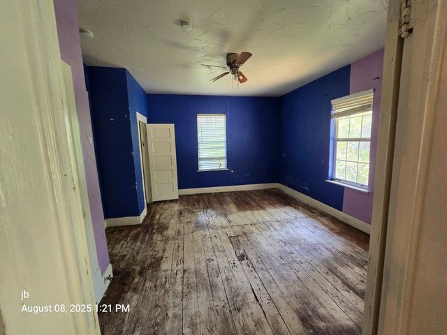 506 N Washington Street, Kaufman, TX 75142