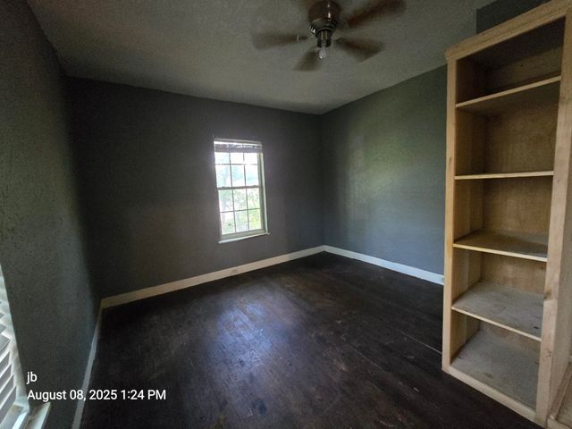 506 N Washington Street, Kaufman, TX 75142