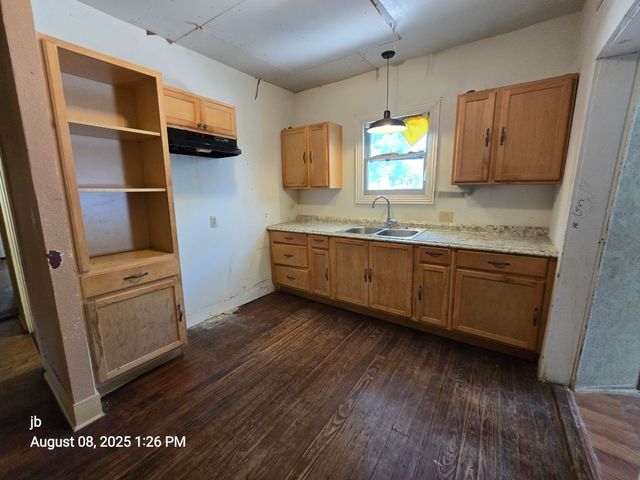 506 N Washington Street, Kaufman, TX 75142