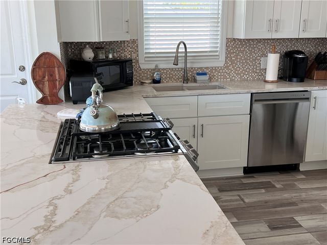 3620 Emerald AVE, St James City, FL 33956