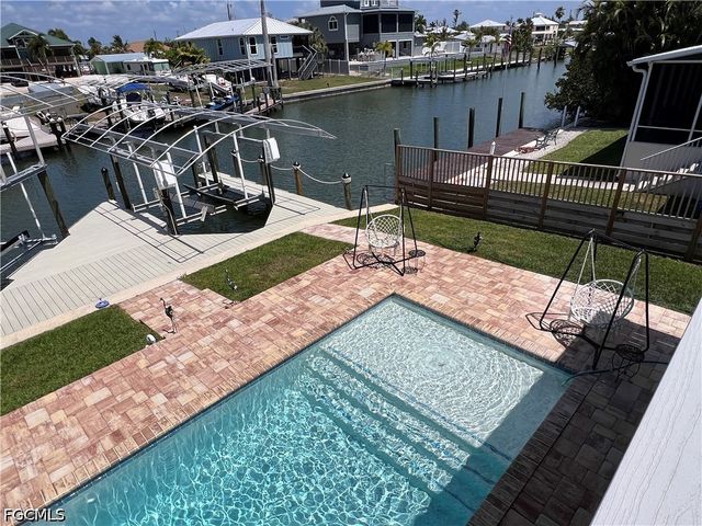 3620 Emerald AVE, St James City, FL 33956