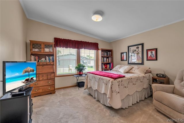 9834 Tottenham Avenue, Clarence, NY 14031