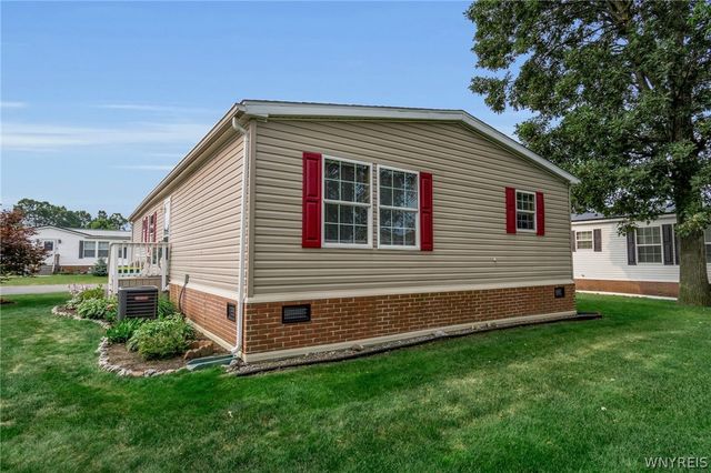 9834 Tottenham Avenue, Clarence, NY 14031