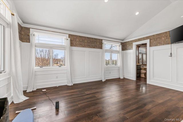 7 Waterview Avenue, Massapequa, NY 11758