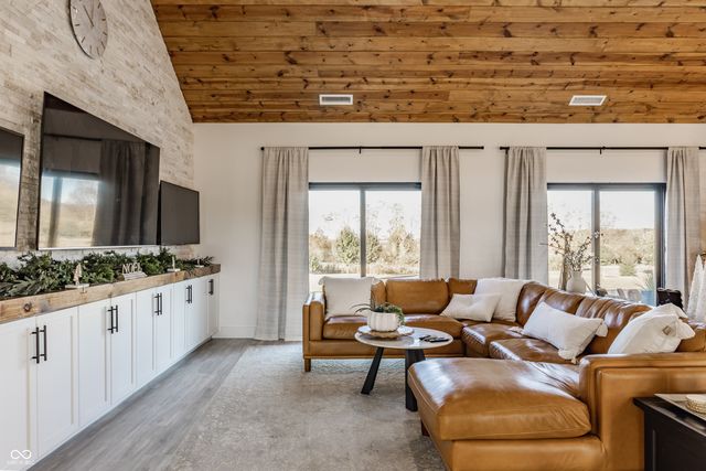 6186 N 50 E, Fortville, IN 46040