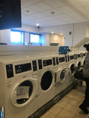 5701 Boulevard E 15 I, West New York, NJ 07093