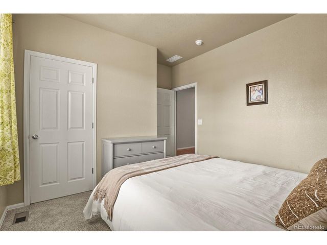 5907 Point Rider Cir, Castle Rock, CO 80104