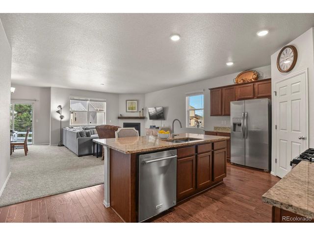 5907 Point Rider Cir, Castle Rock, CO 80104