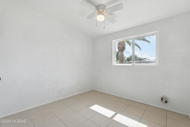 6401 E Calle Alkaid, Tucson, AZ 85710