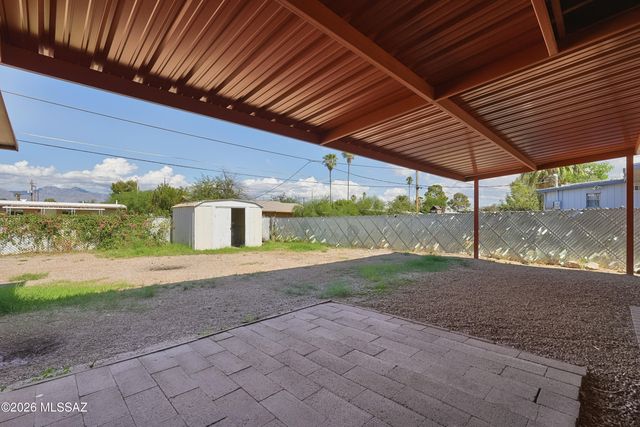 6401 E Calle Alkaid, Tucson, AZ 85710