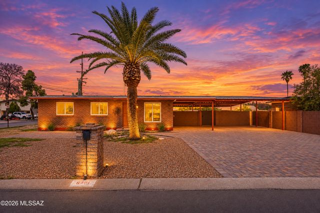 6401 E Calle Alkaid, Tucson, AZ 85710