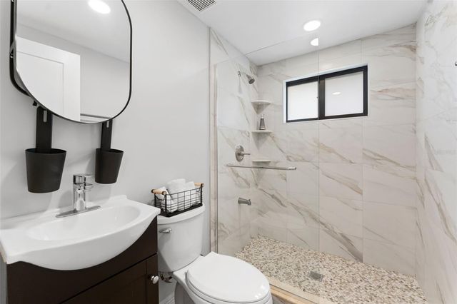 8835 W PATTERSON STREET, Tampa, FL 33615