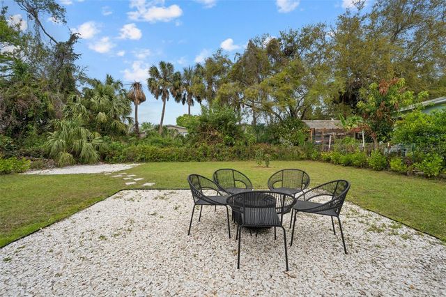 8835 W PATTERSON STREET, Tampa, FL 33615