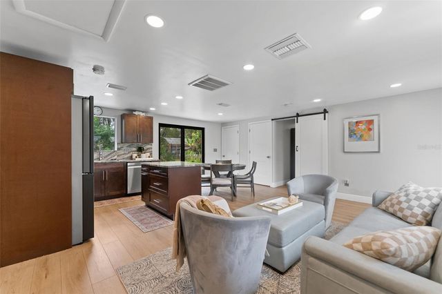 8835 W PATTERSON STREET, Tampa, FL 33615