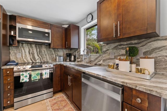 8835 W PATTERSON STREET, Tampa, FL 33615