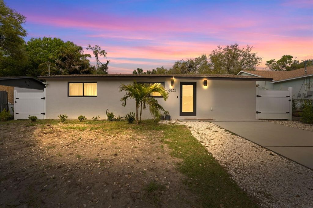 8835 W PATTERSON STREET, Tampa, FL 33615