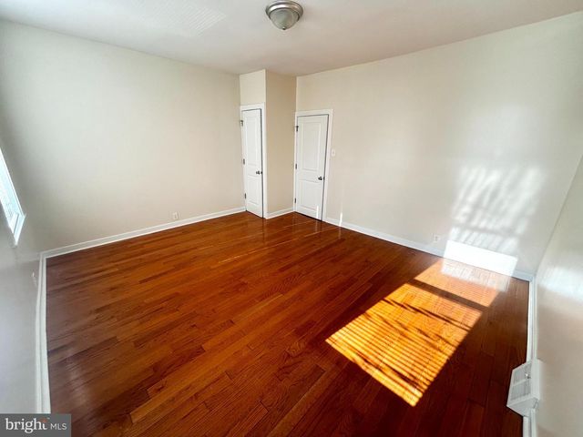 2105 W SEYBERT ST, Philadelphia, PA 19121