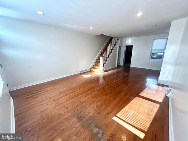 2105 W SEYBERT ST, Philadelphia, PA 19121