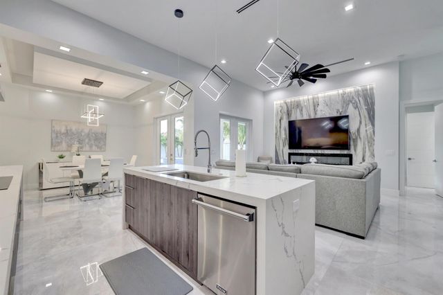 3291 SE West Snow Road, Port St Lucie, FL 34984