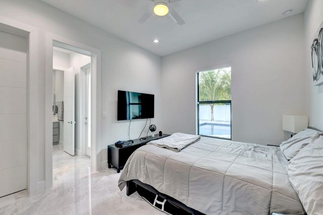 3291 SE West Snow Road, Port St Lucie, FL 34984