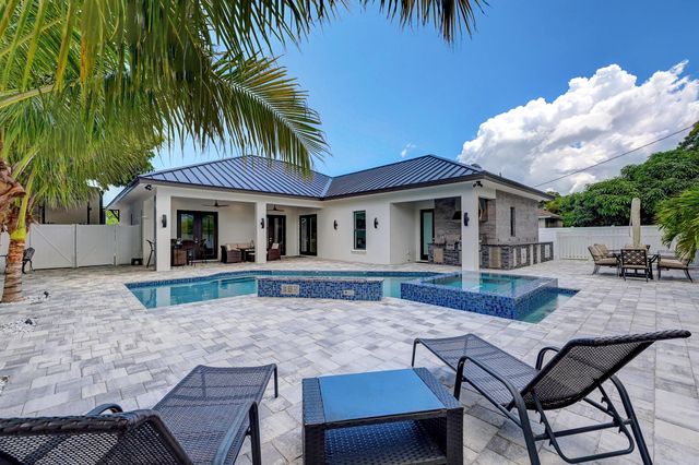 3291 SE West Snow Road, Port St Lucie, FL 34984