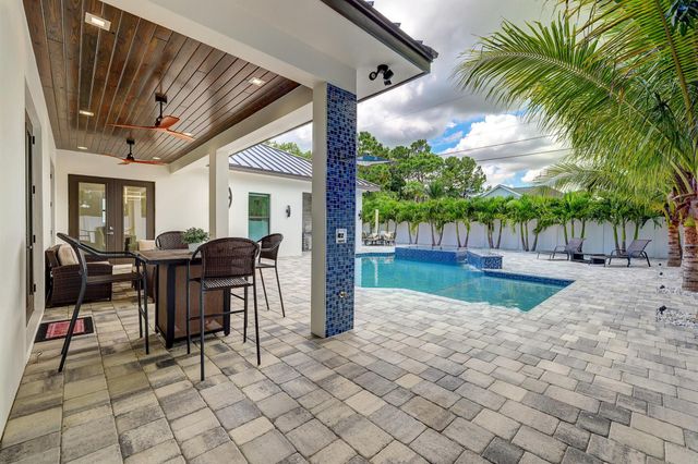 3291 SE West Snow Road, Port St Lucie, FL 34984