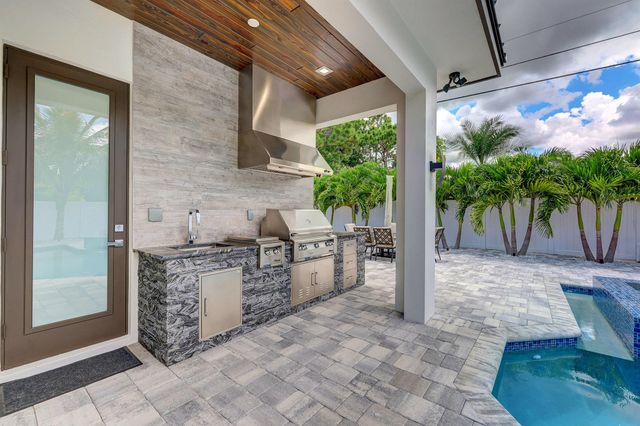 3291 SE West Snow Road, Port St Lucie, FL 34984