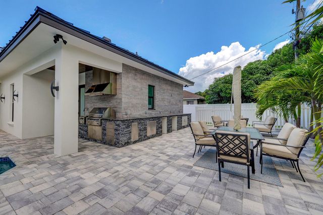 3291 SE West Snow Road, Port St Lucie, FL 34984