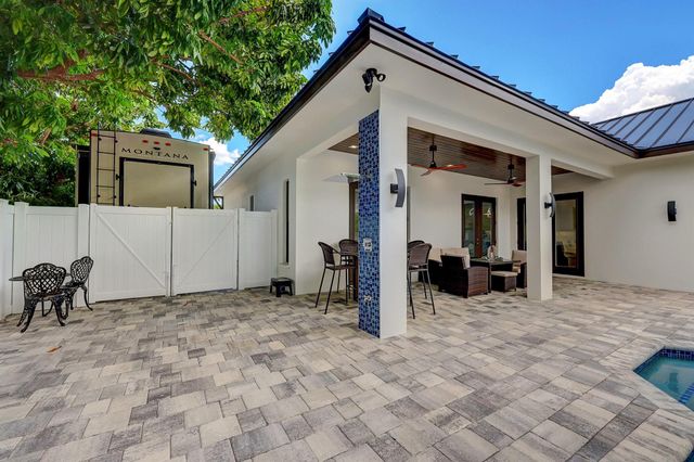 3291 SE West Snow Road, Port St Lucie, FL 34984