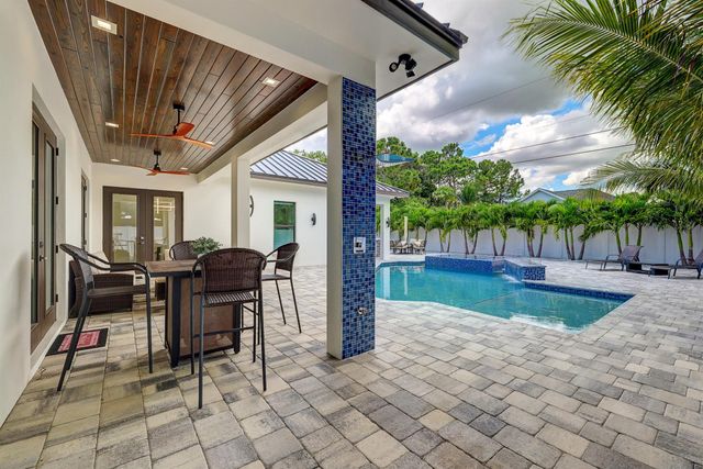 3291 SE West Snow Road, Port St Lucie, FL 34984